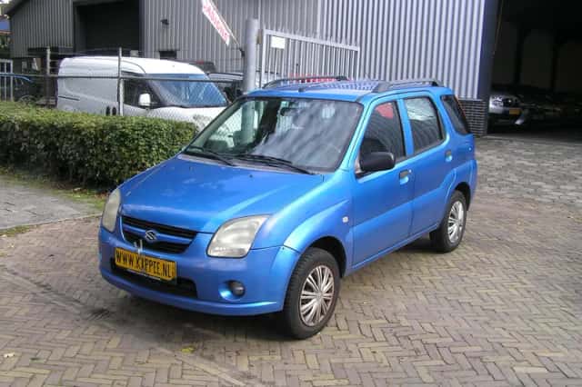 Suzuki Ignis (2004) thumbnail 1
