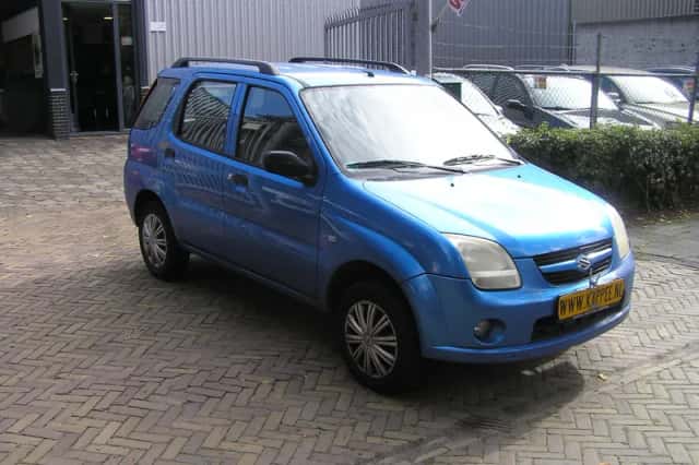 Suzuki Ignis (2004) thumbnail 3