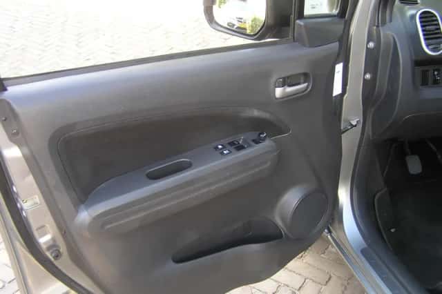 Suzuki Splash (2010) thumbnail 6