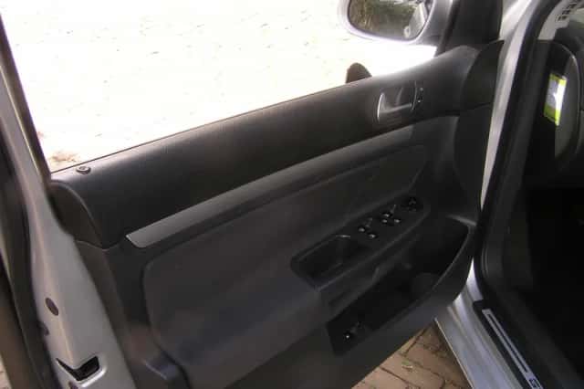 Volkswagen Golf (2006) thumbnail 6