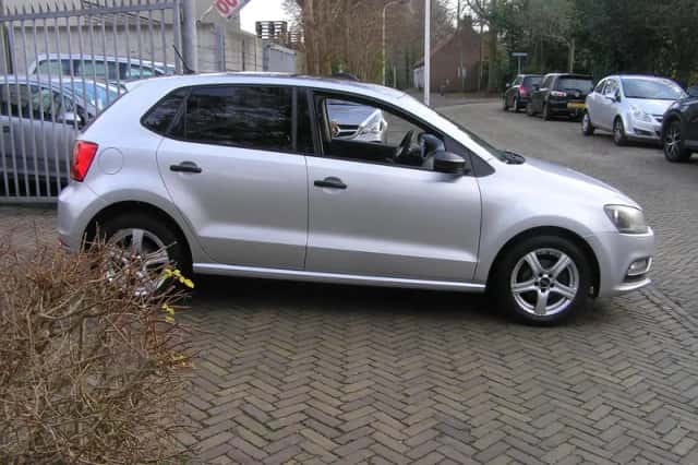 Volkswagen Polo (2017) thumbnail 5