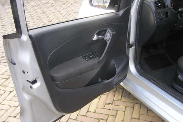 Volkswagen Polo (2017) thumbnail 6