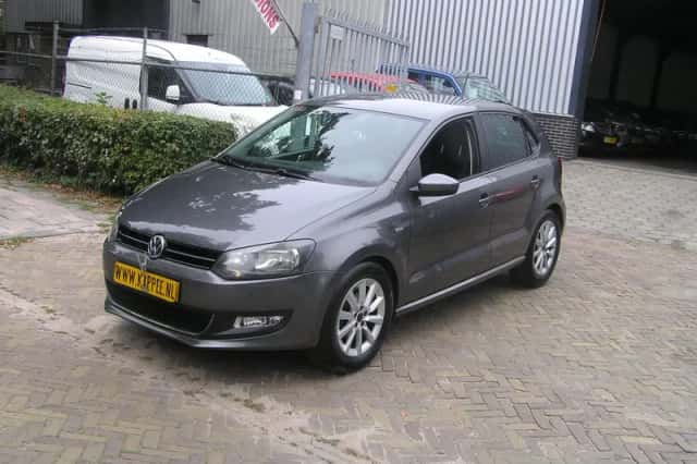 Volkswagen Polo (2013) thumbnail 1