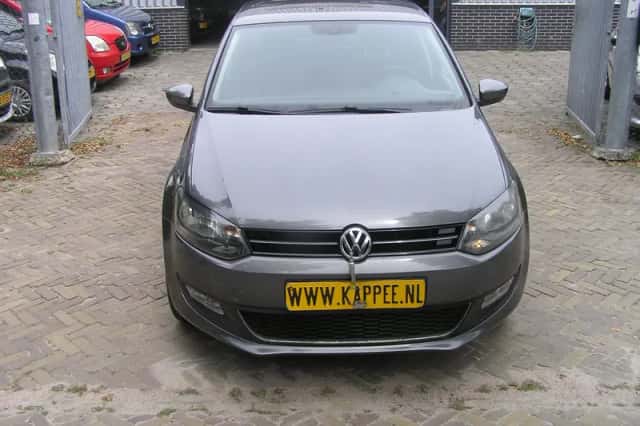 Volkswagen Polo (2013) thumbnail 2