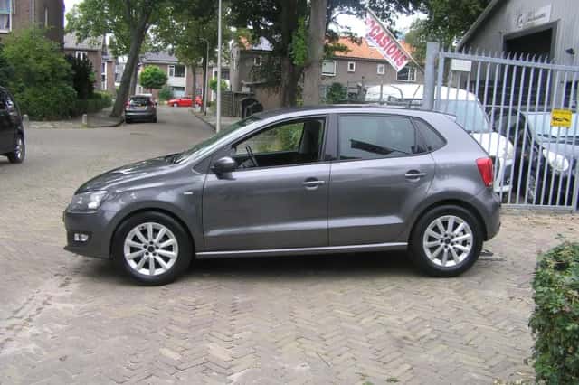 Volkswagen Polo (2013) thumbnail 4