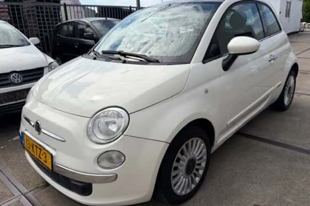 Fiat 500 (2010) thumbnail 1