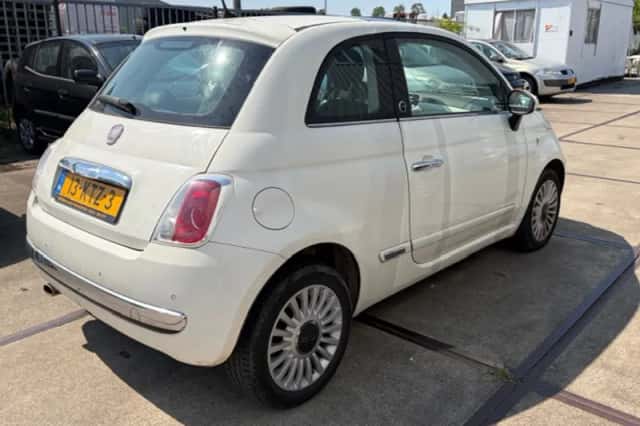 Fiat 500 (2010) thumbnail 3