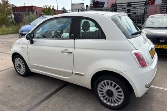 Fiat 500 (2010) thumbnail 4