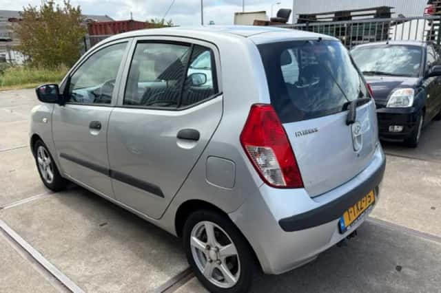 Hyundai i10 (2009) thumbnail 4