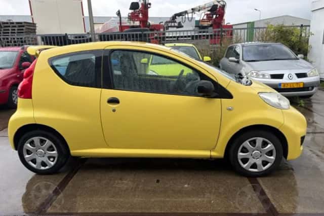 Peugeot 107 (2011) thumbnail 3