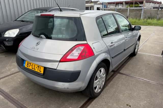 Renault Mégane (2003) thumbnail 3