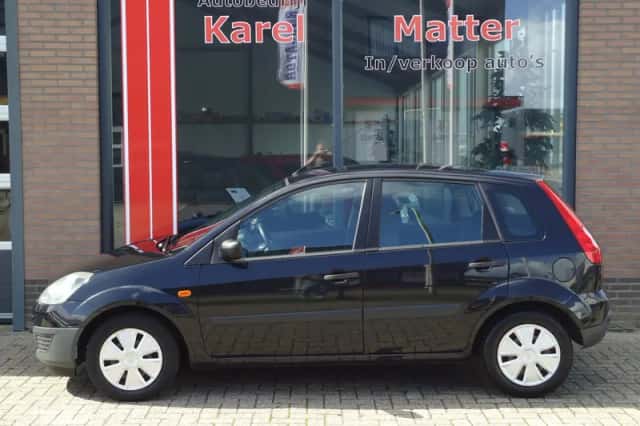Ford Fiesta (2006) thumbnail 2