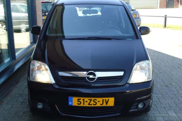 Opel Meriva (2008) thumbnail 3