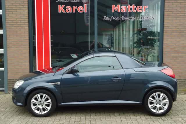 Opel Tigra TwinTop (2006) thumbnail 5