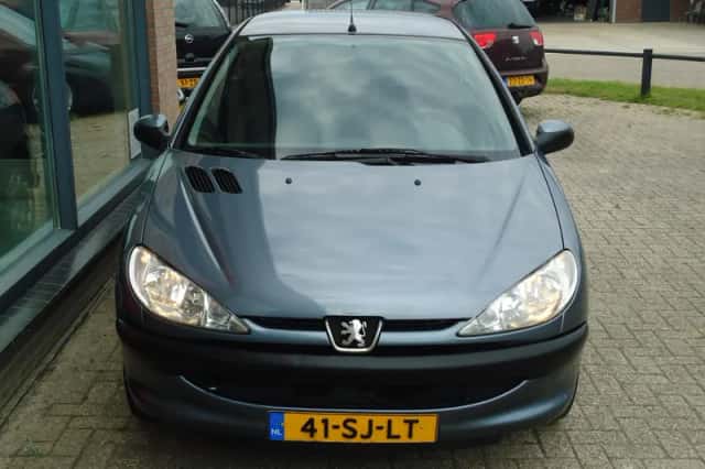 Peugeot 206 (2006) thumbnail 3