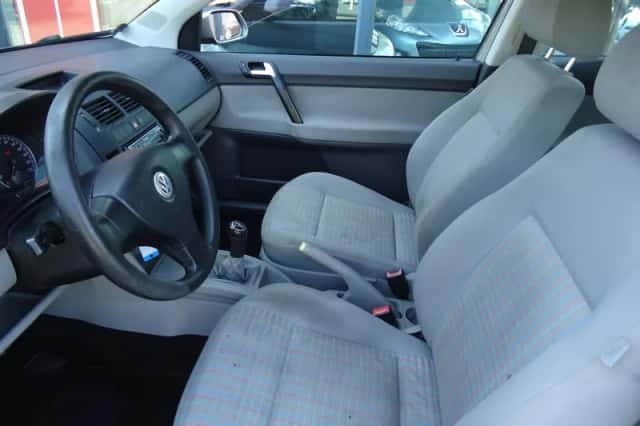 Volkswagen Polo (2008) thumbnail 6