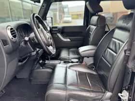 Jeep Wrangler (2012) thumbnail 12