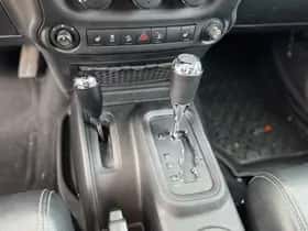 Jeep Wrangler (2012) thumbnail 14