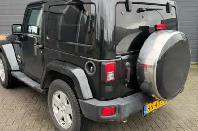 Jeep Wrangler (2012) thumbnail 3