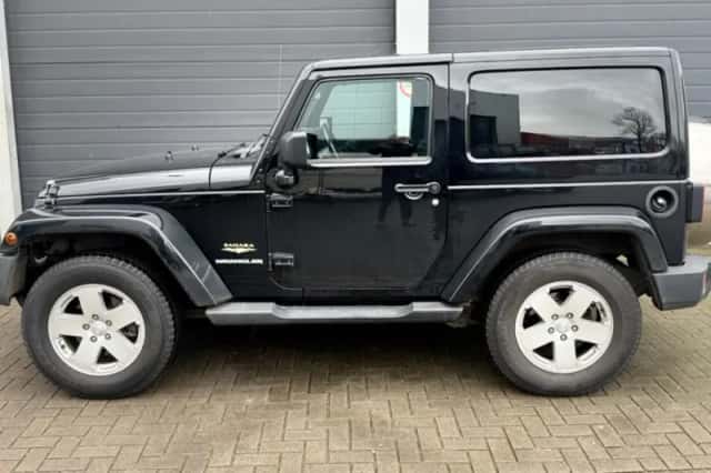 Jeep Wrangler (2012) thumbnail 6