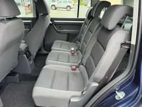 Volkswagen Touran thumbnail 10