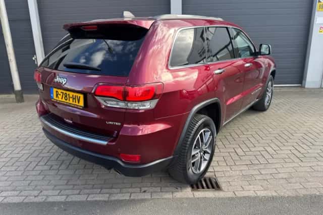 Jeep Grand Cherokee (2020) thumbnail 4