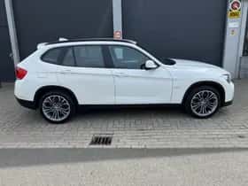BMW X1 (2010) thumbnail 6