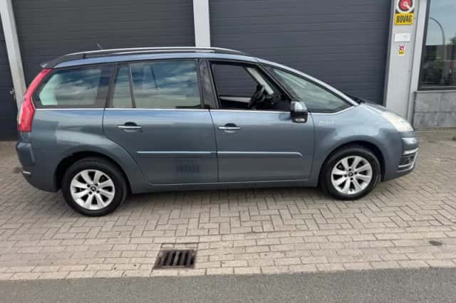 Citroën C4 (2012) thumbnail 3