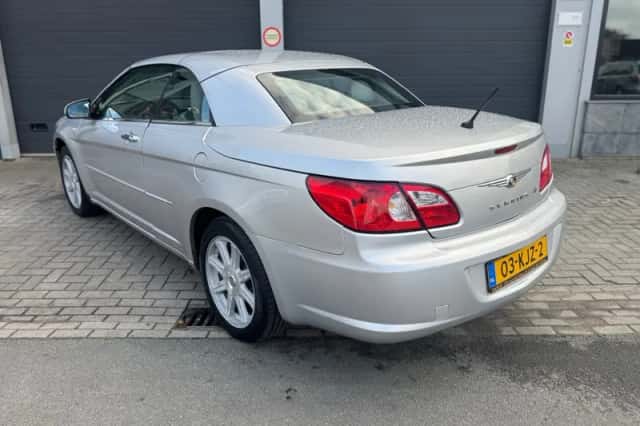 Chrysler SEBRING (2010) thumbnail 3
