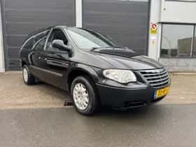 Chrysler GRAND VOYAGER (2005) thumbnail 2