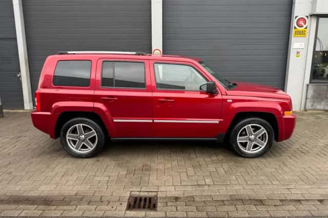 Jeep PATRIOT (2009) thumbnail 5