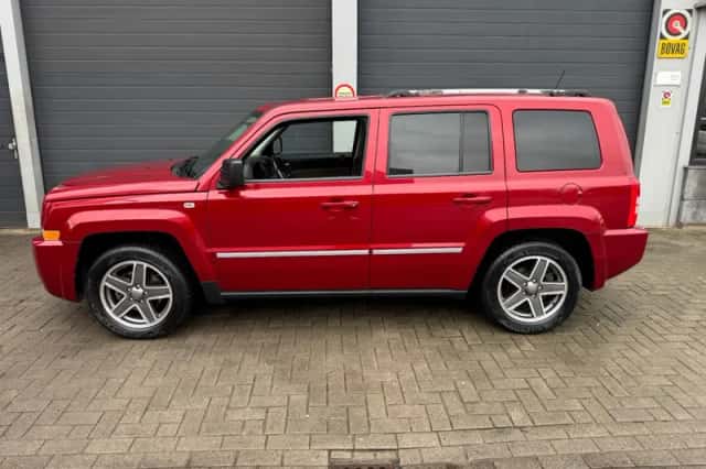 Jeep PATRIOT (2009) thumbnail 6