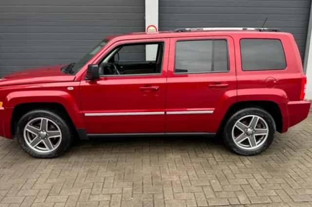 Jeep PATRIOT (2009) thumbnail 6