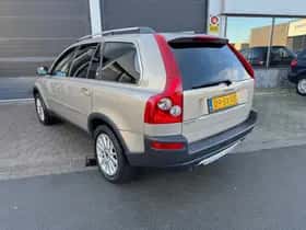Volvo XC90 (2004) thumbnail 2