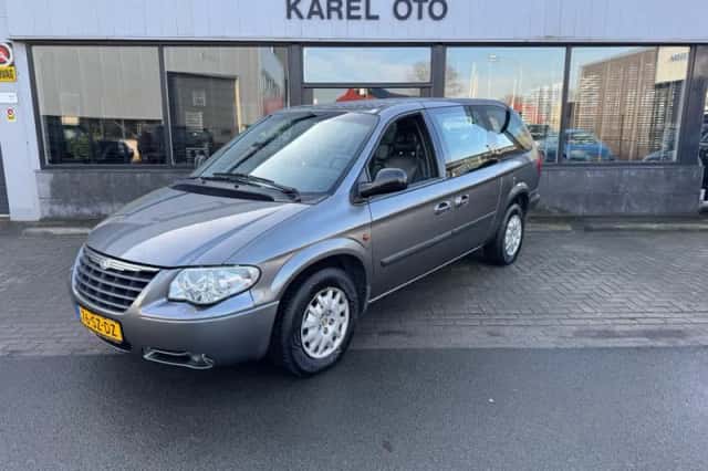 Chrysler GRAND VOYAGER (2006) thumbnail 1