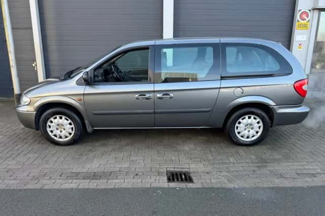 Chrysler GRAND VOYAGER (2006) thumbnail 6