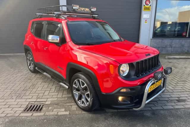 Jeep Renegade (2017) thumbnail 2