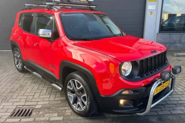 Jeep Renegade (2017) thumbnail 2