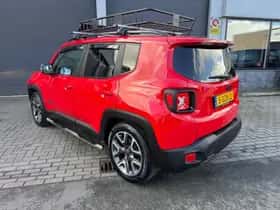 Jeep Renegade (2017) thumbnail 3