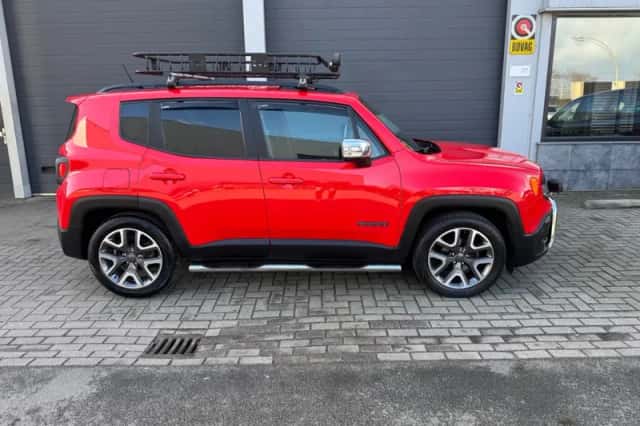 Jeep Renegade (2017) thumbnail 5