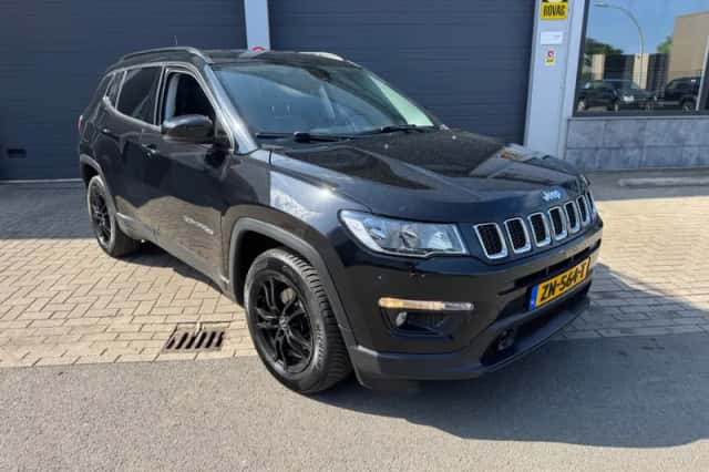 Jeep Compass (2019) thumbnail 2