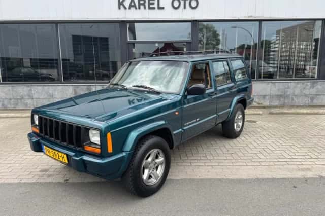 Jeep Cherokee (1997) thumbnail 1