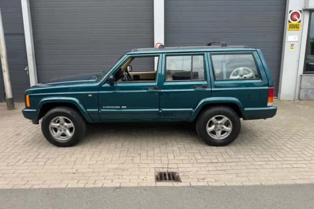 Jeep Cherokee (1997) thumbnail 6