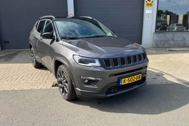 Jeep Compass (2020) thumbnail 2