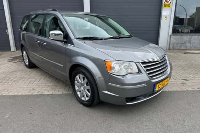 Chrysler GRAND VOYAGER (2008) thumbnail 2
