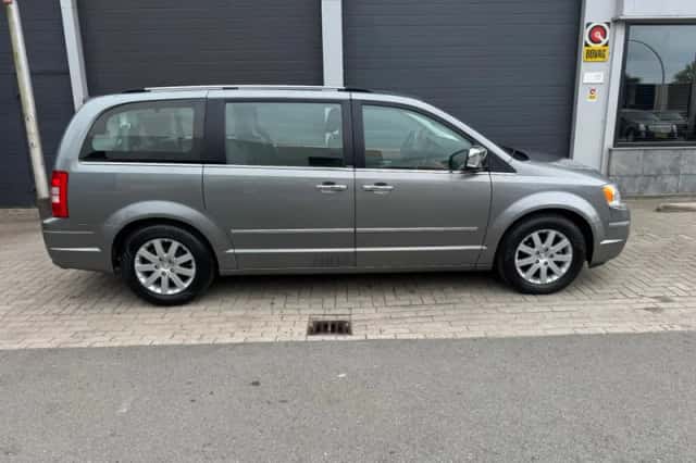 Chrysler GRAND VOYAGER (2008) thumbnail 5