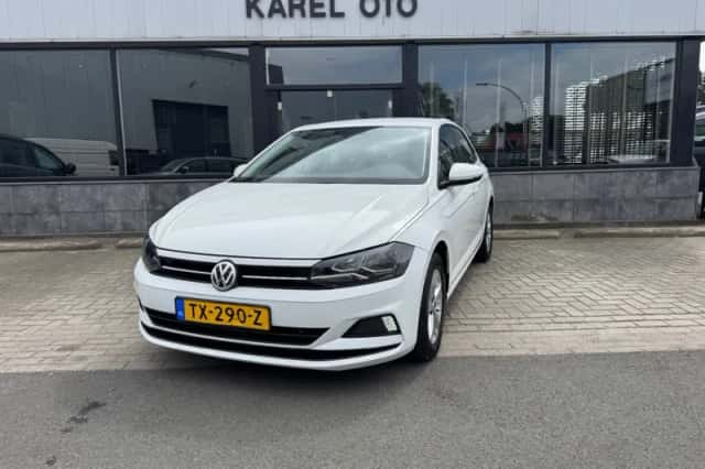 Volkswagen Polo (2018) thumbnail 1