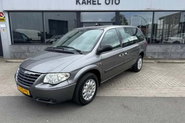 Chrysler GRAND VOYAGER (2006) thumbnail 1
