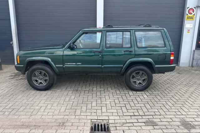 Jeep Cherokee (1999) thumbnail 5