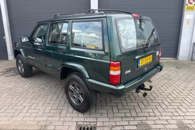 Jeep Cherokee (1999) thumbnail 6